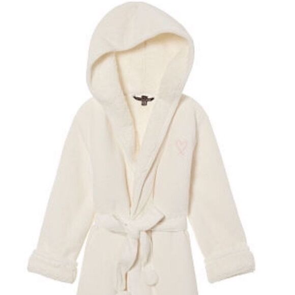 Victoria's Secret LUXE thicker Sherpa Hooded Robe - Picture 3 of 10